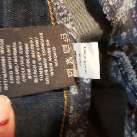 Torrid Premium Barely Boot Jeans 28R - Picture 11 of 12